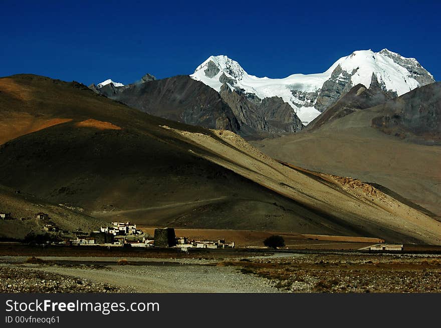 The Tibetan mountain scenic