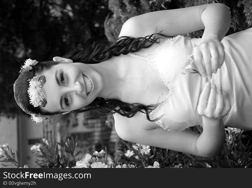 Beautiful bride posing in the wedding day