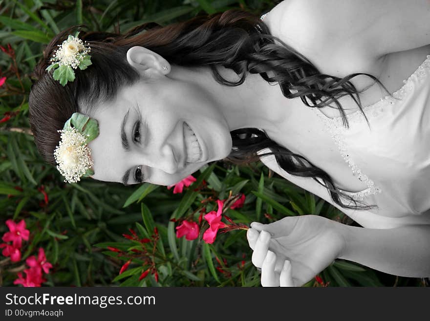 Beautiful bride posing in the wedding day