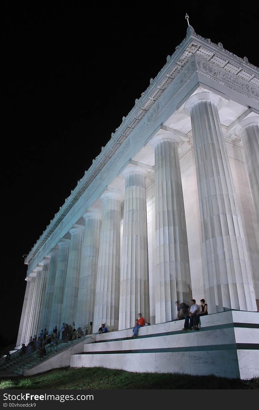 Lincoln Monument at Night