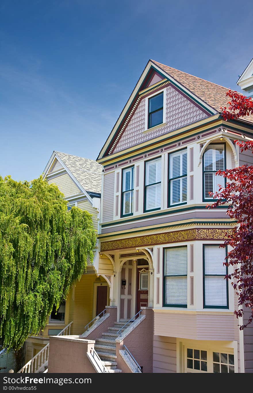 Victorian townhome in San Francisco on a bright and sunny day