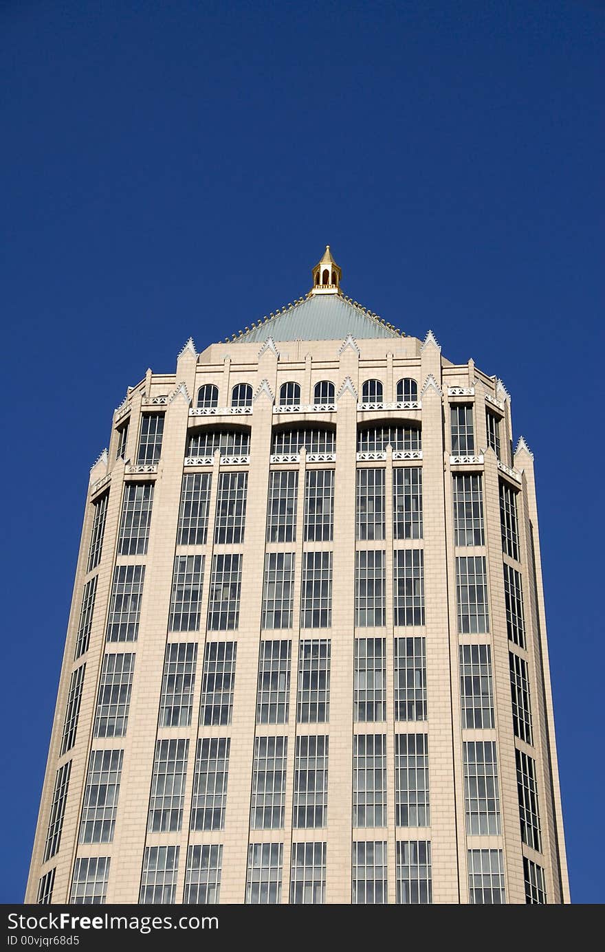 Modern Highrise Office Building in Midtown Atlanta