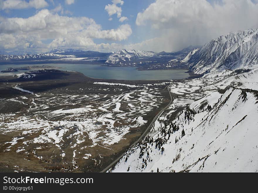 Mono Lake And The Eastern Sierra