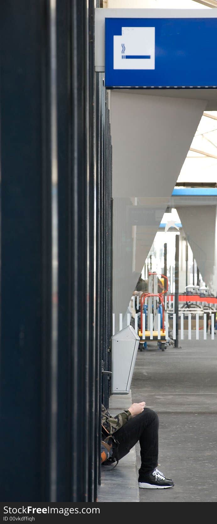 Smoking zone at the station