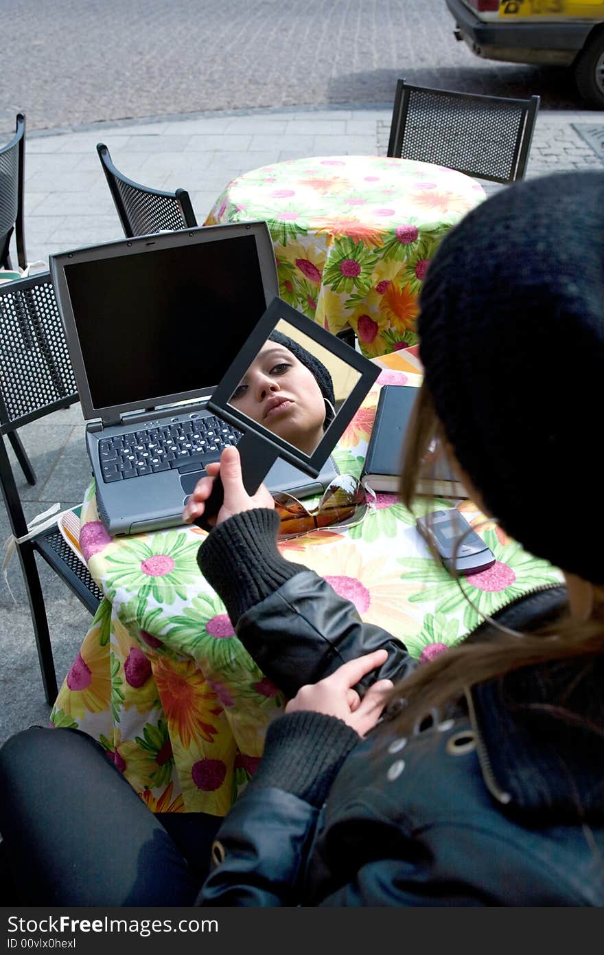 Student makes a make-up street cafe