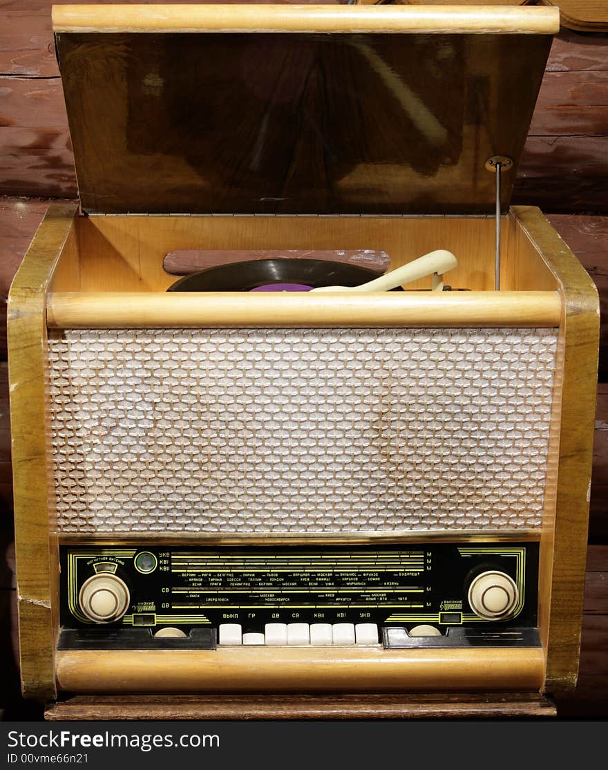 Old radio receiver and record player