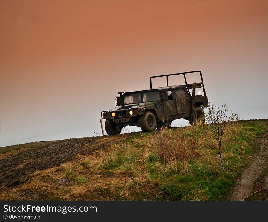 Hummer  in an Offroad Race