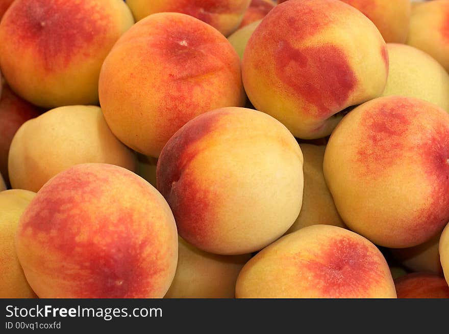 Heap of peaches at the market