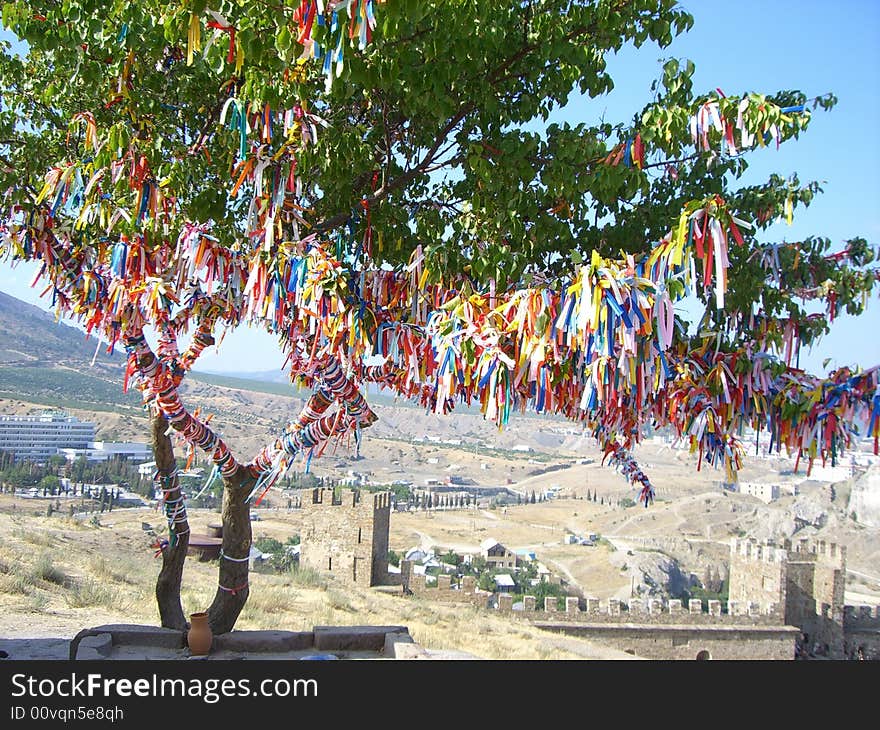 The traditional Tree of Happiness costs On top