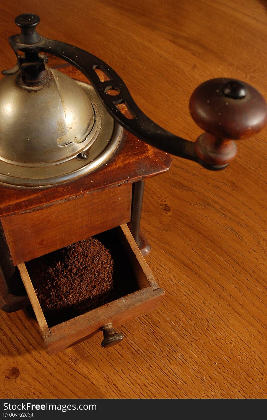 Coffee mill