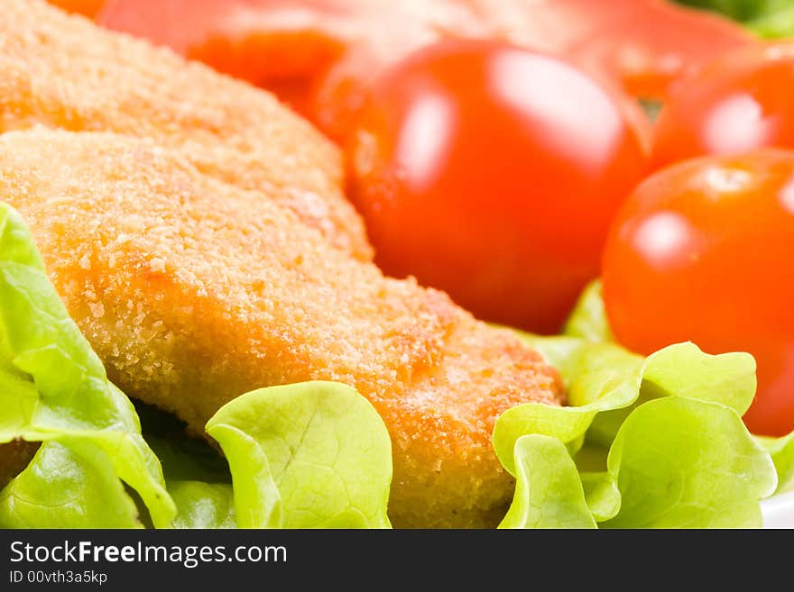 Chicken nuggets with vegetables