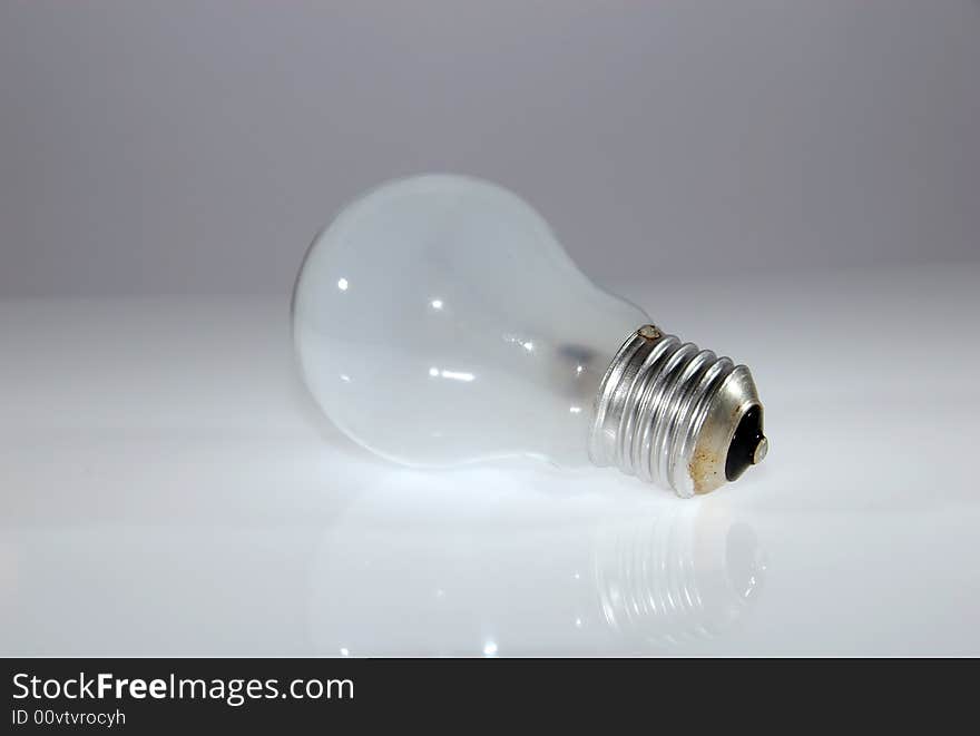 Isolated compact florescent light bulb