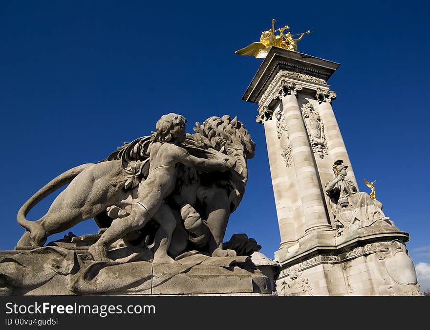 Statues, Pont Alexandre III, Paris, France