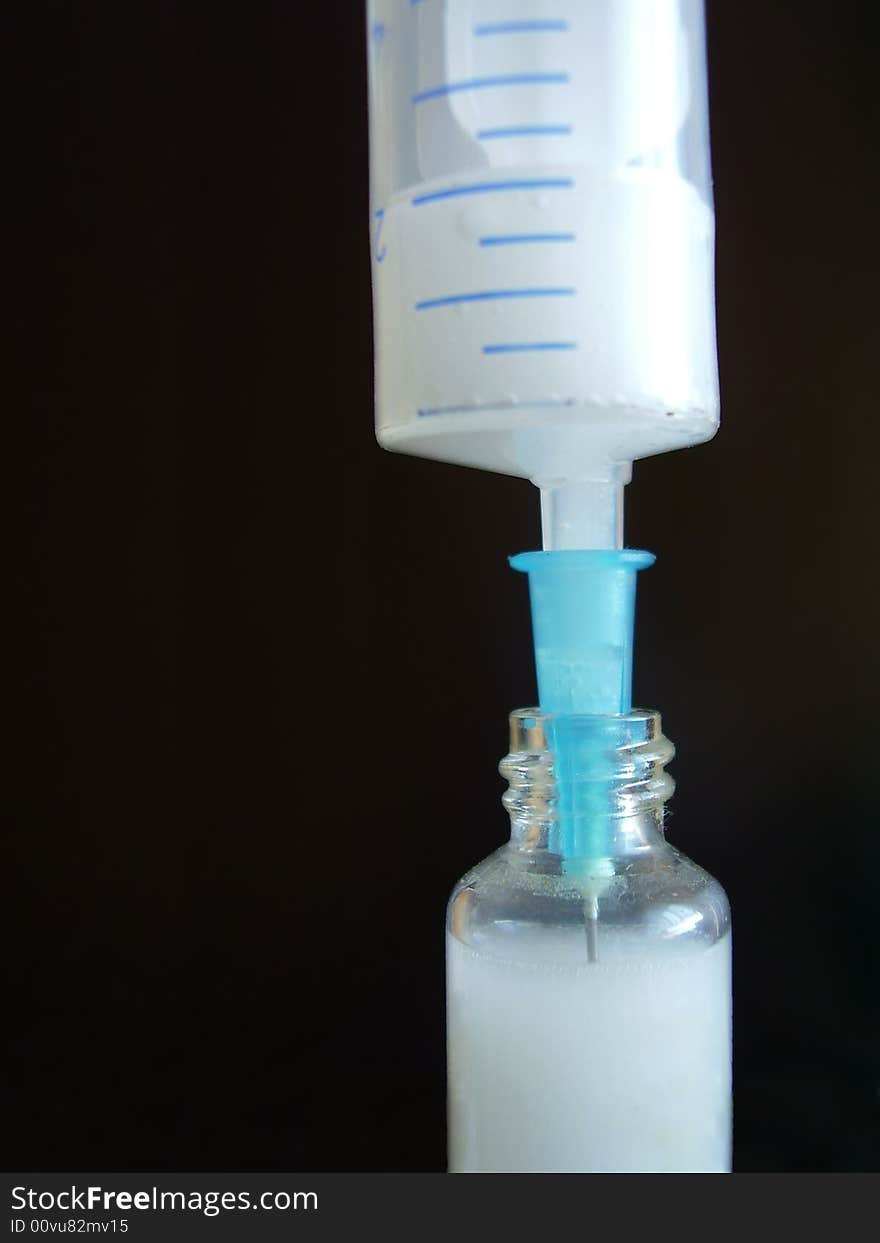 Syringe With Ampule