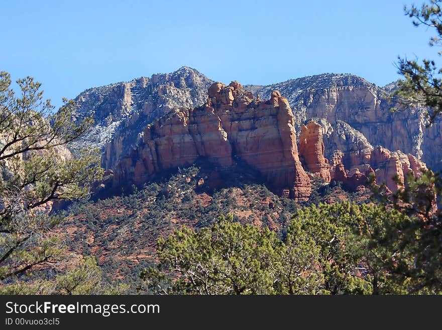 The canyon country and formations surrounding Sedona definitely posses an enticing energy. The canyon country and formations surrounding Sedona definitely posses an enticing energy.