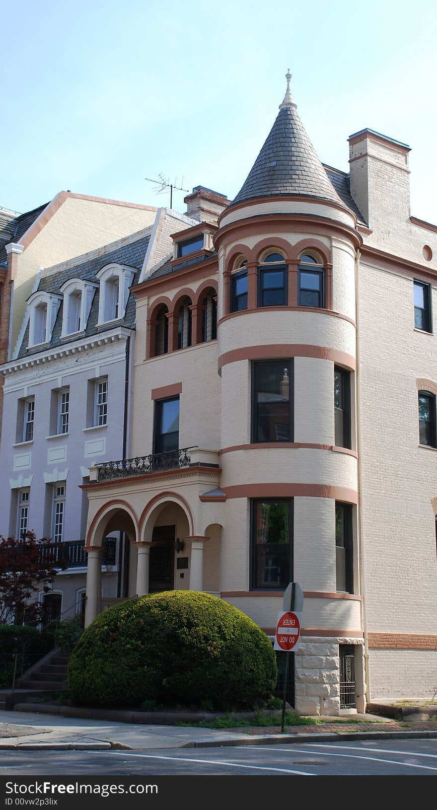 The house with a tower. Genealogy of the modern house goes from ancient castles. The house with a tower. Genealogy of the modern house goes from ancient castles.