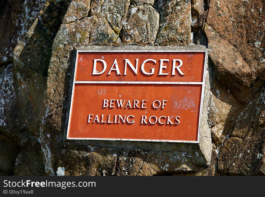 Danger falling rocks sign