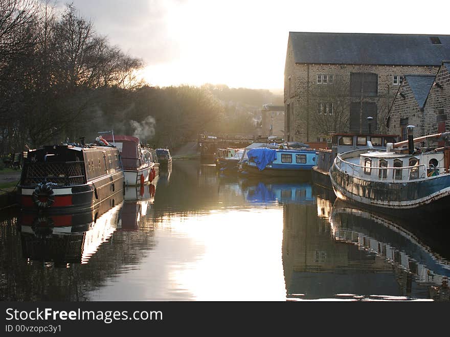 Photo canal barges in england