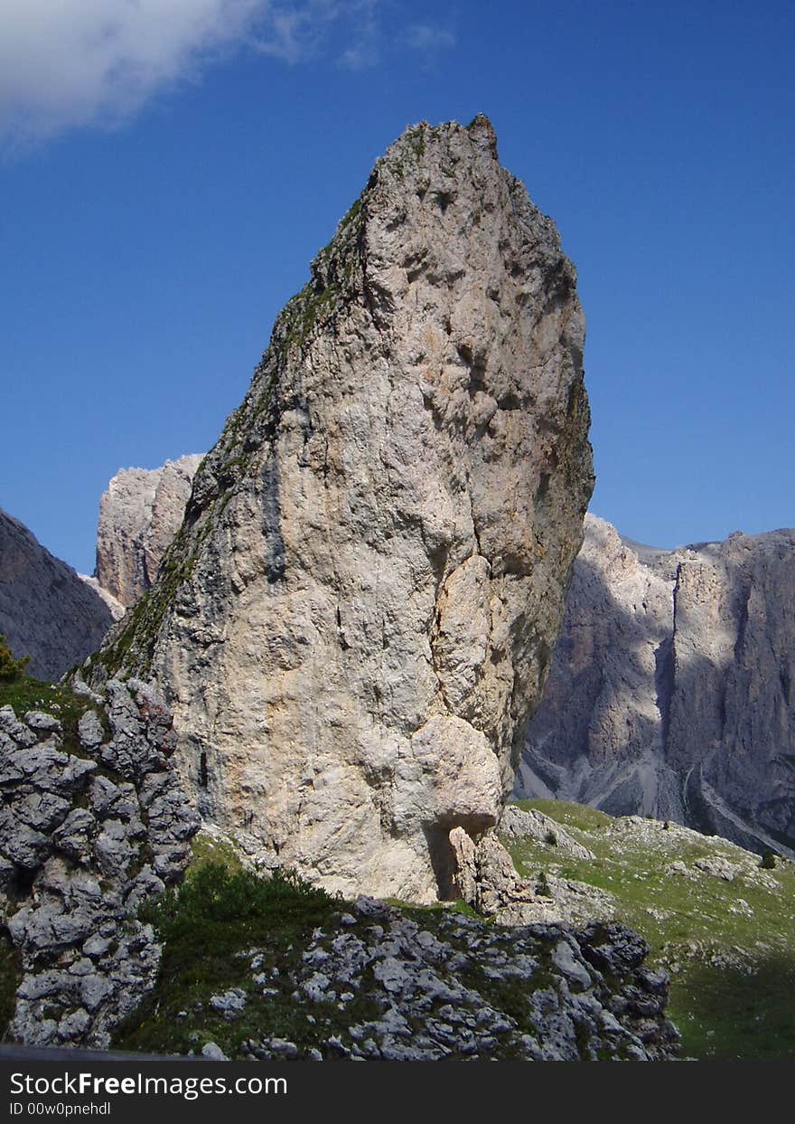 A wonderfull view of the Pera Longia Rock in the Puez-Odle Park. A wonderfull view of the Pera Longia Rock in the Puez-Odle Park