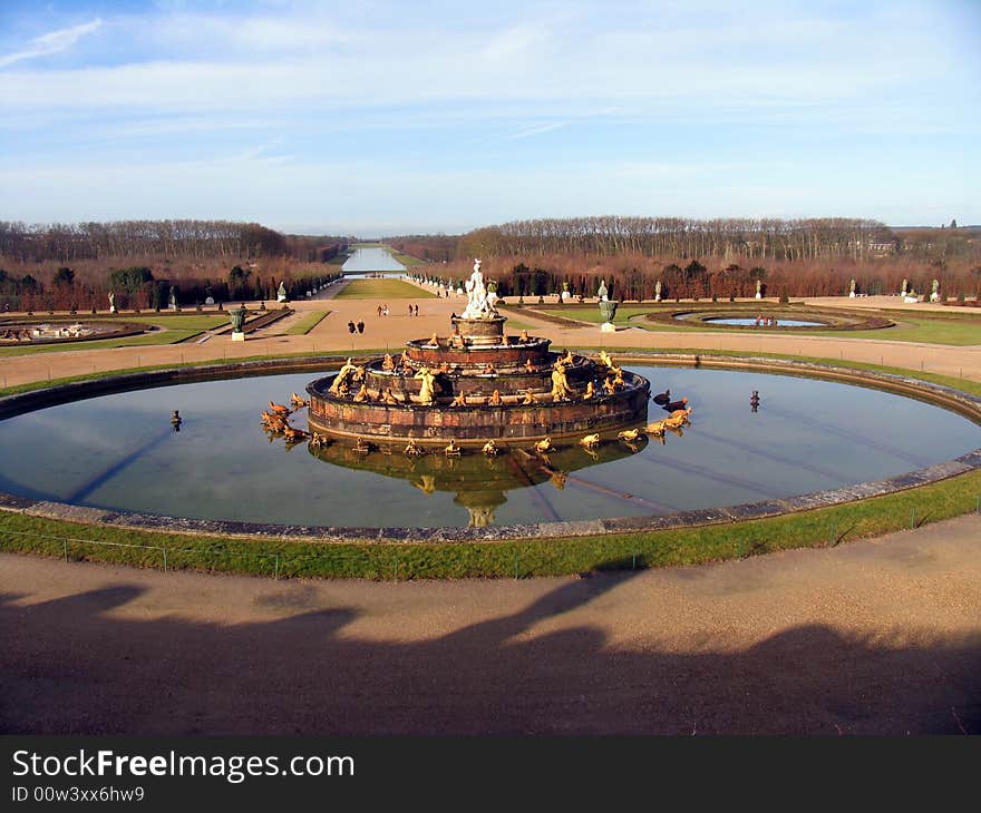 Artificial pool with architecture