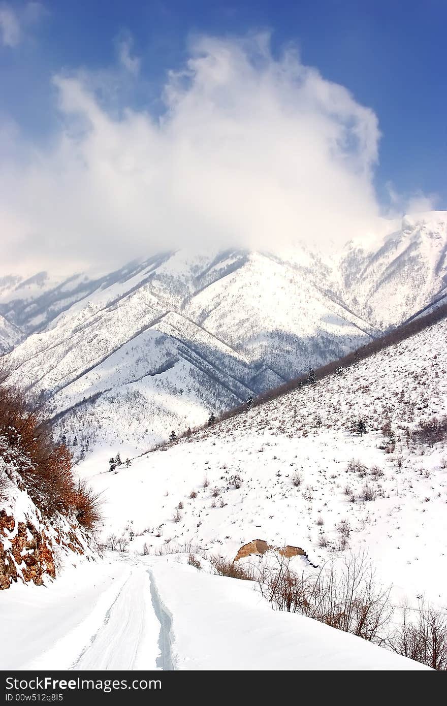 Winter time: snow in the mountain