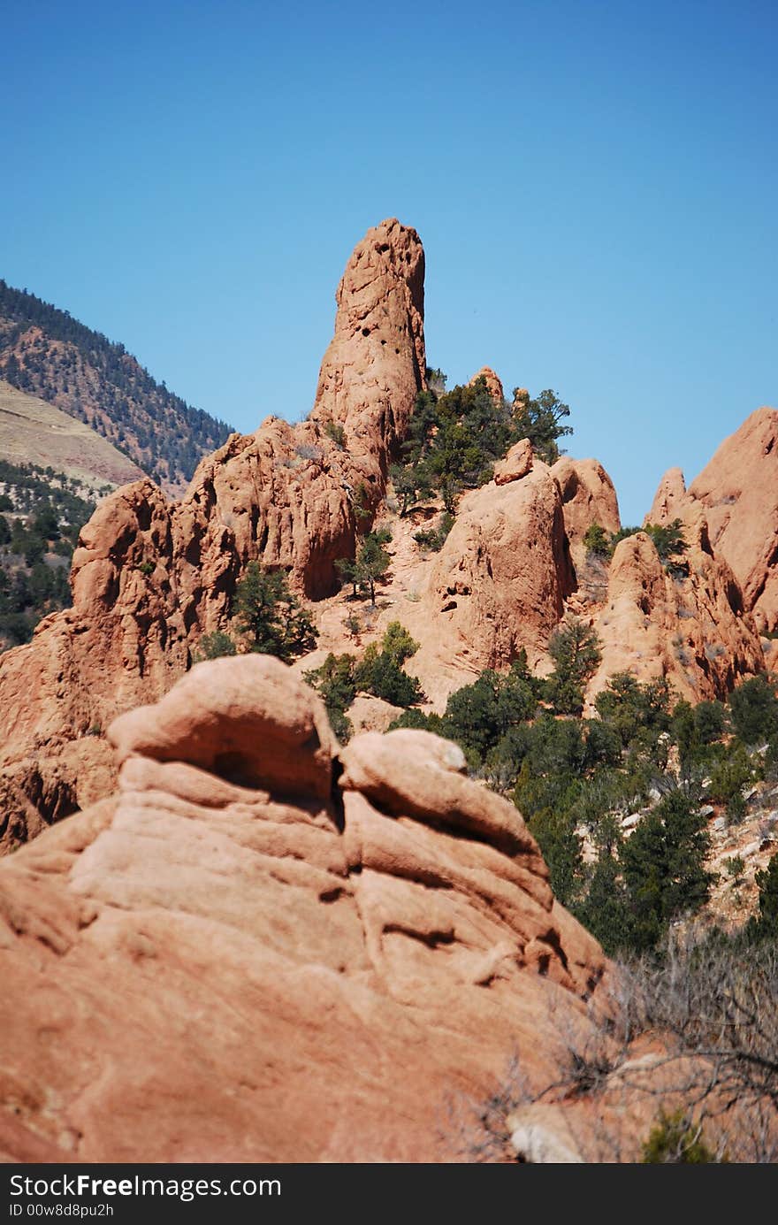 Travel in Colorado - Manitou Springs -Garden of the Gods.  April 2008.
Magnificent red sandstone rock  formations, some over 300 million years old, were sculpted through time by erosion.