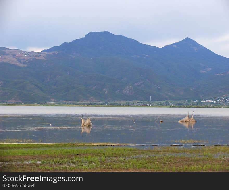 Quiet lake in lijiang，yunnan province