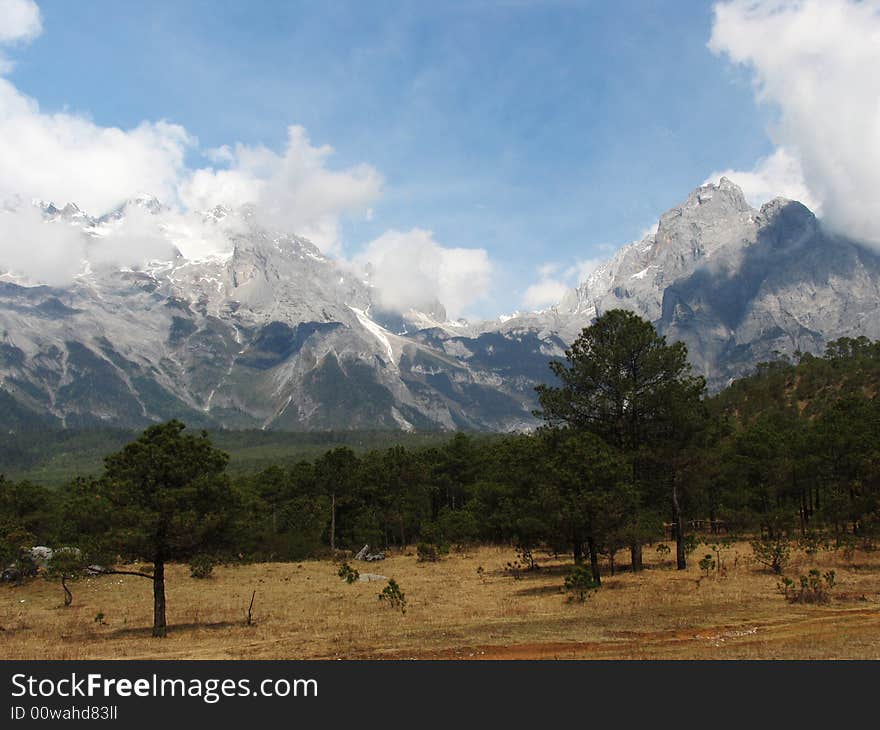 Yulong mountain