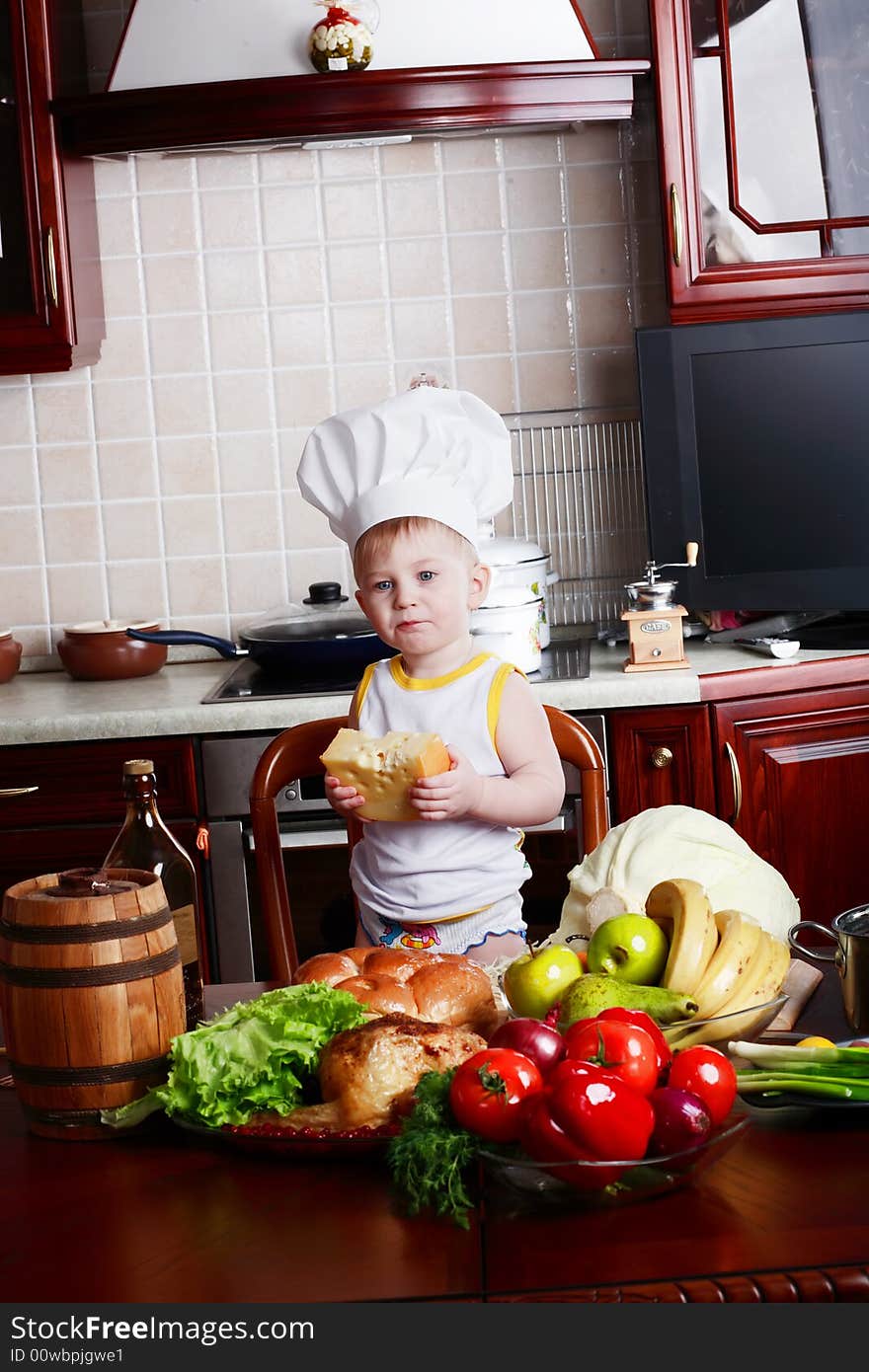 Little cook: fruits and baby food. Little cook: fruits and baby food