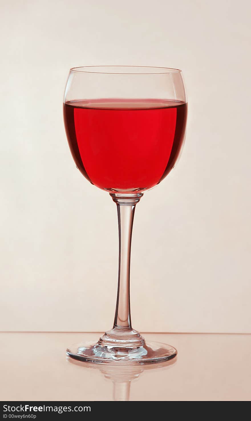 glass, , red, restaurant, single, transparent, white, wine, wineglass. glass, , red, restaurant, single, transparent, white, wine, wineglass