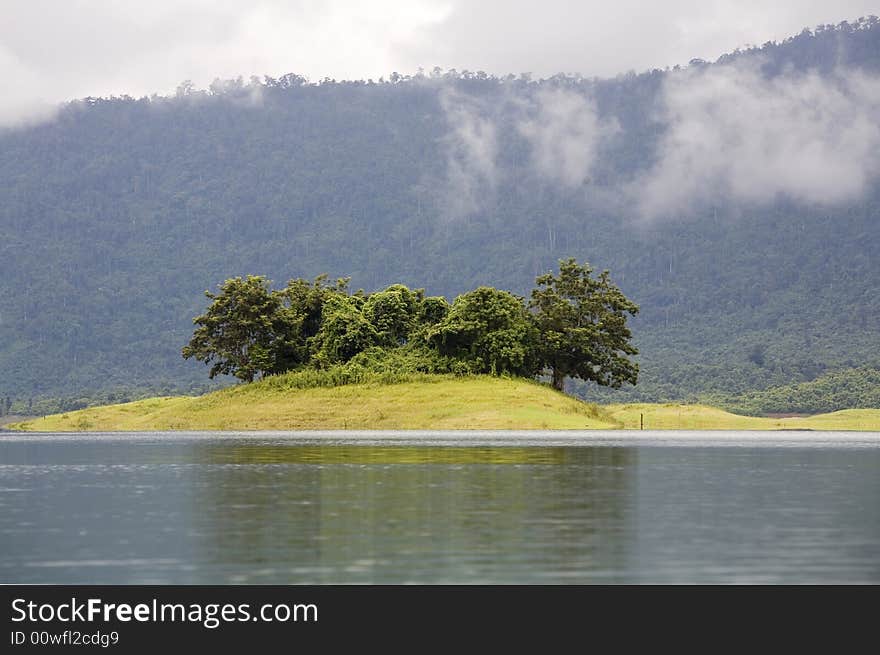 Nam Ngum Reservoir, Laos