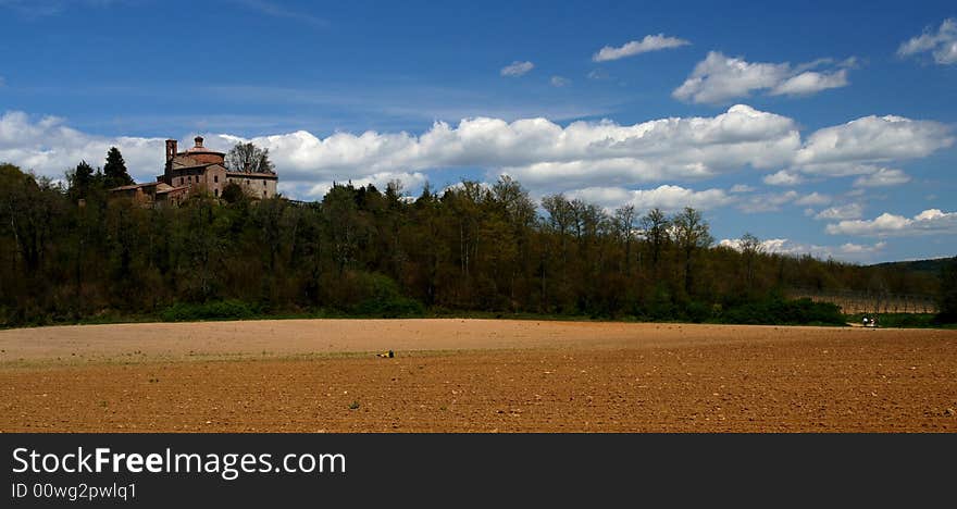 Montesiepi Chapel / landscape