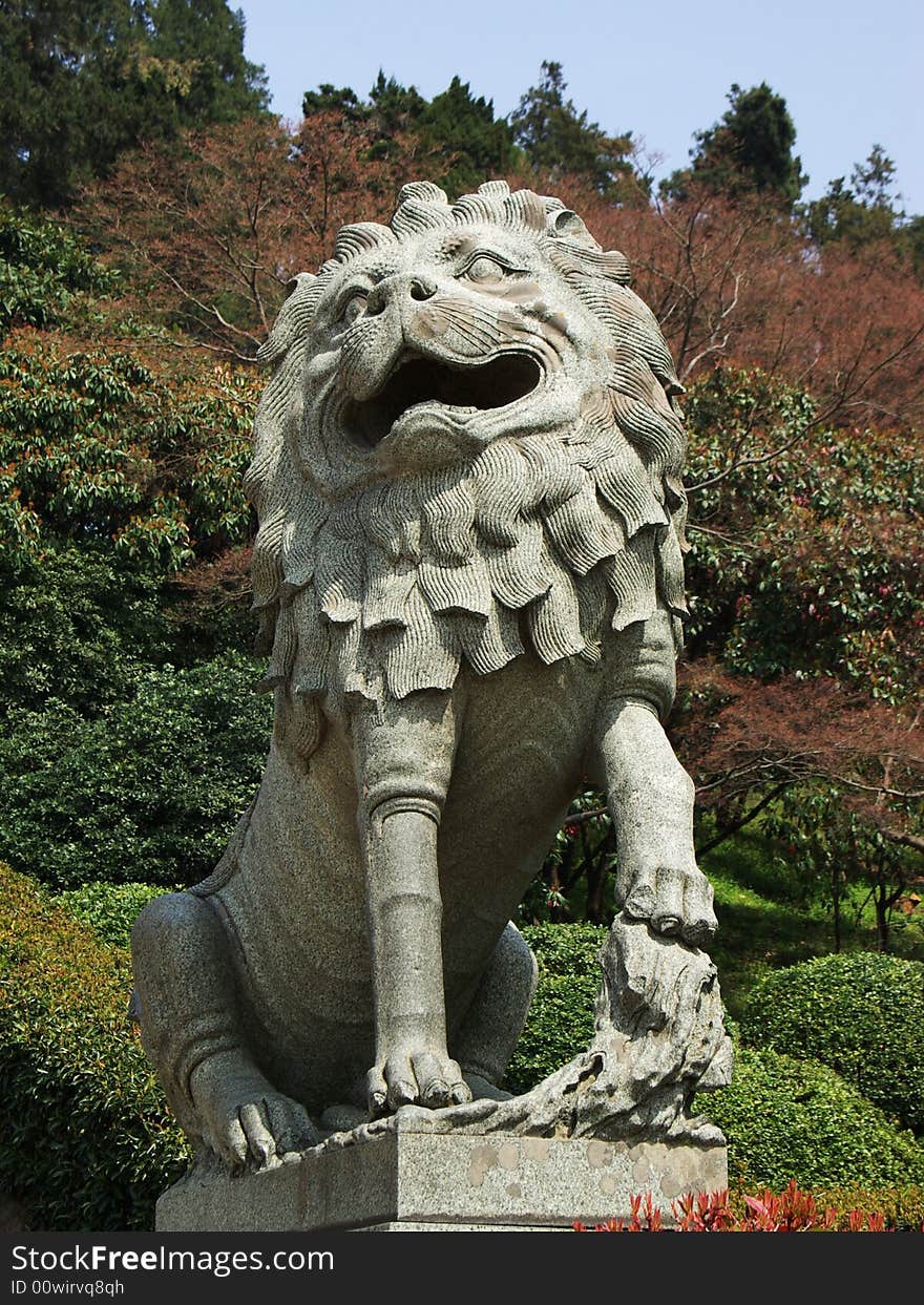 lion statuary