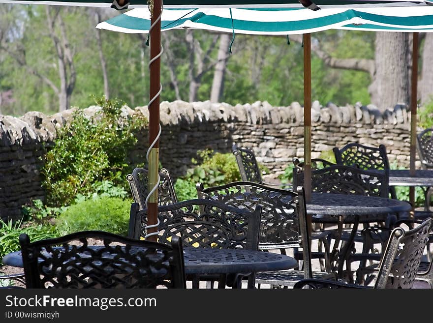 Outdoor dining tables ready for a nice outdoor dinner