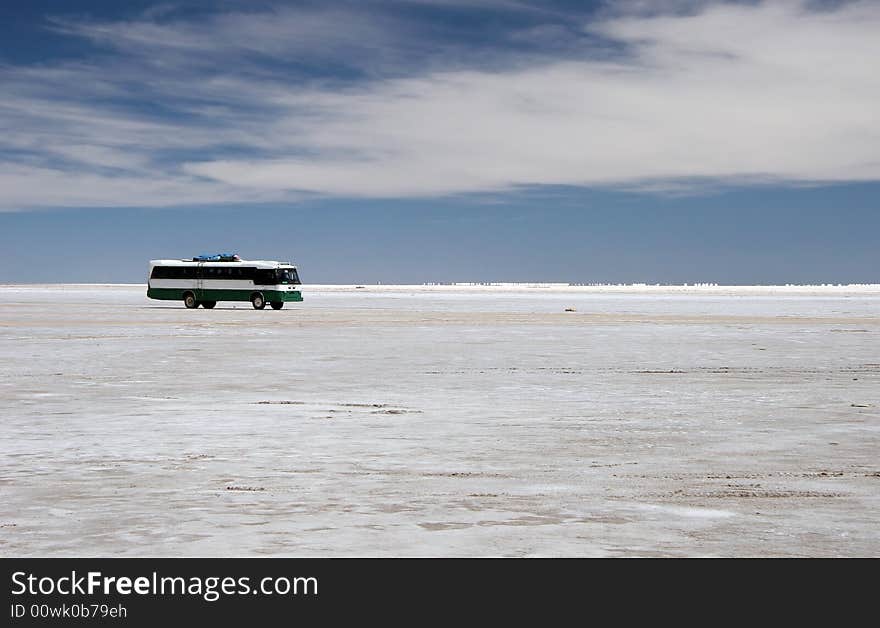 Crossing the Salar Uyuni