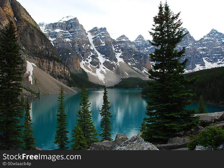 Beautiful Moraine lake in July