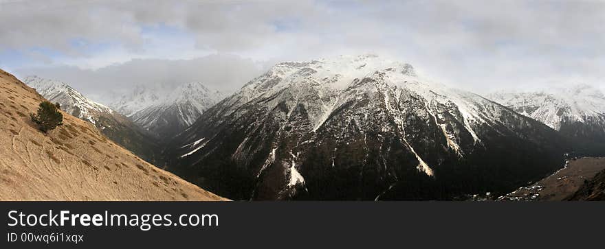 General view of Caucasus Mountains