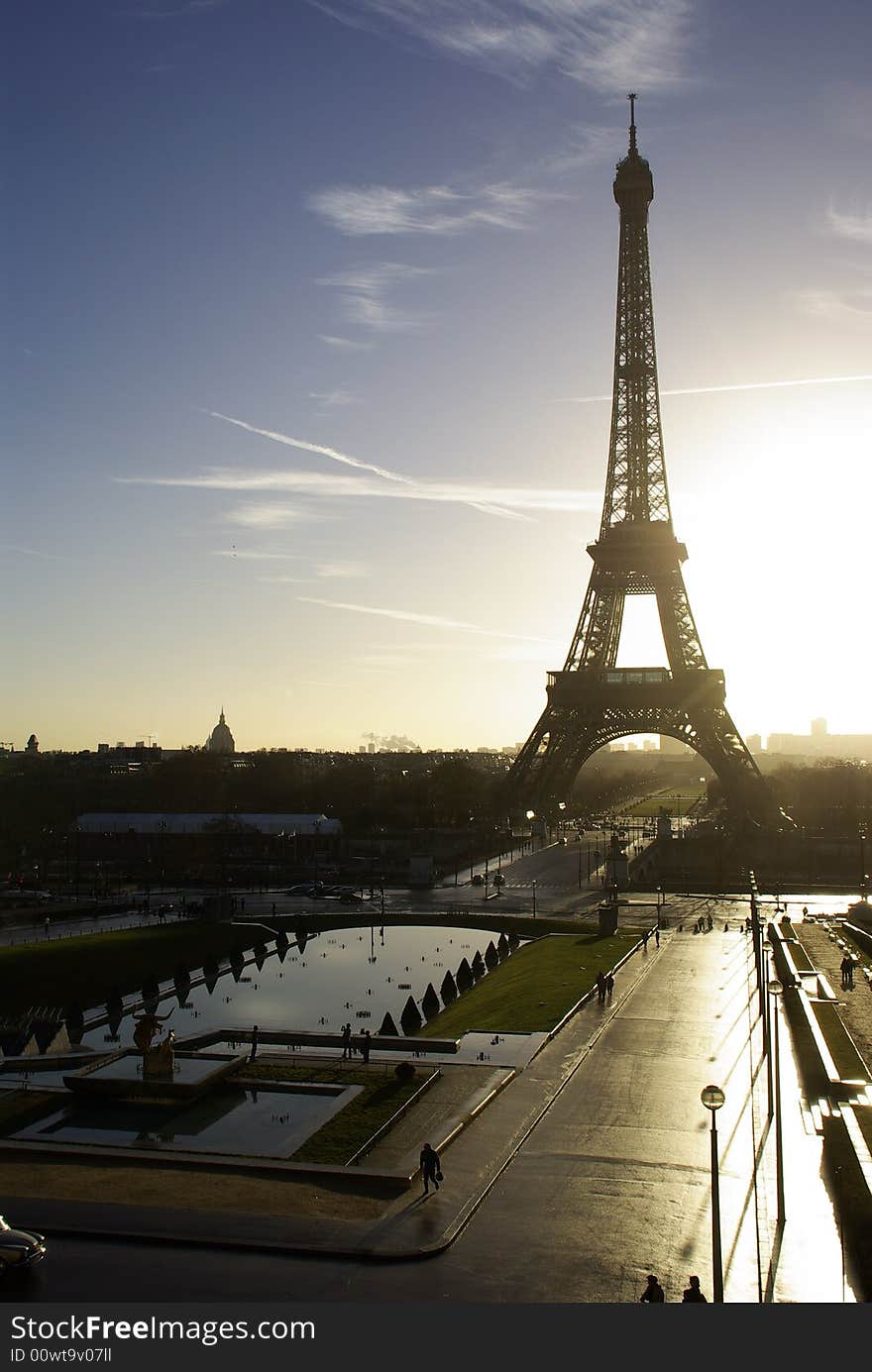 Tour D Eiffel