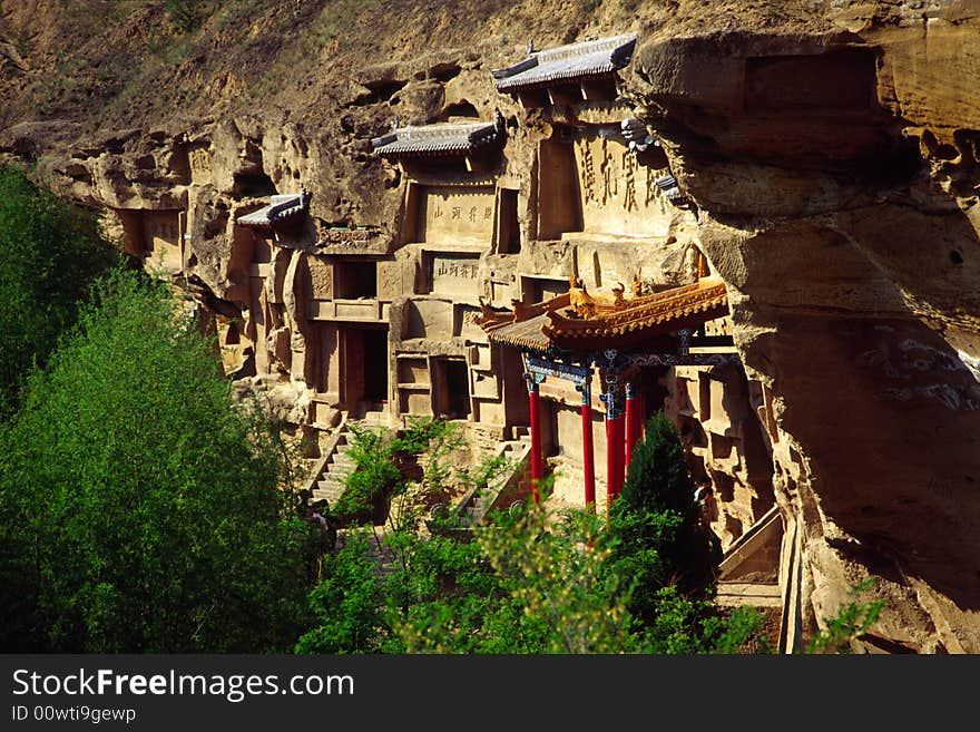 Hongshixia grottoes located in yulin , shanxi province of China, is famous for its stone inscriptions.