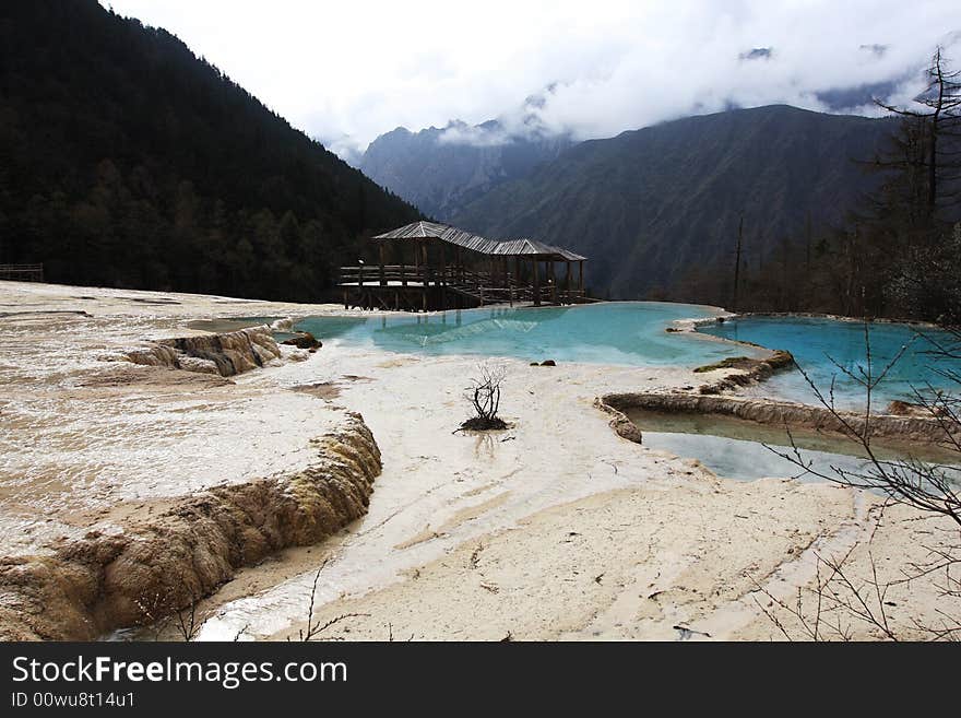 Colorful lake on huanglong mountain，sichuan province