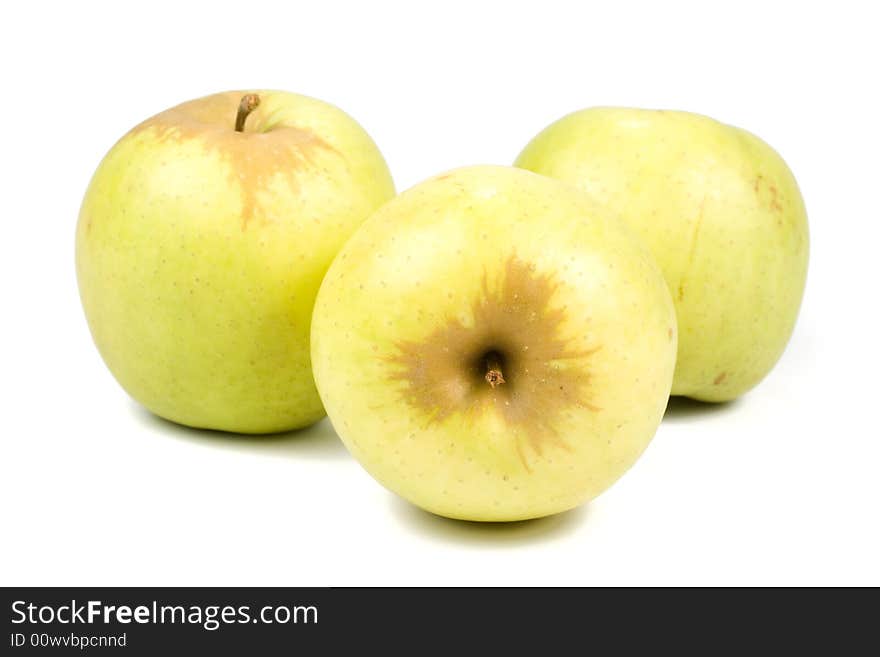 Fresh green apples isolated on a white background