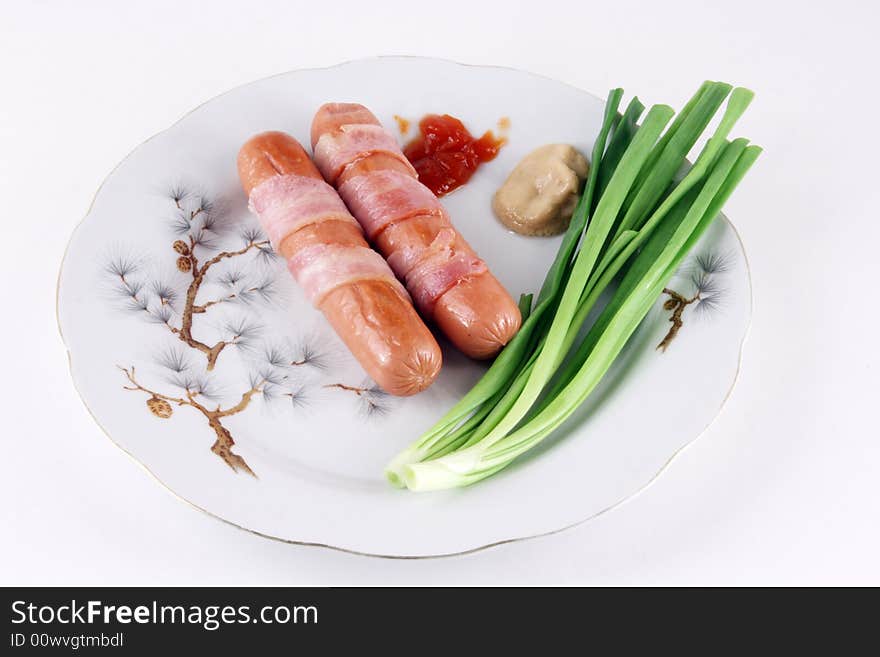 Sausages with a bacon