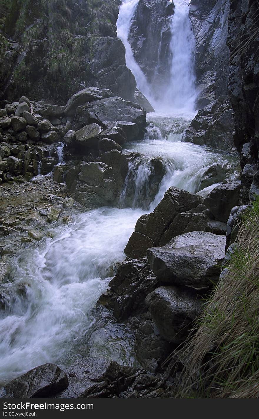 Lolaia Waterfall