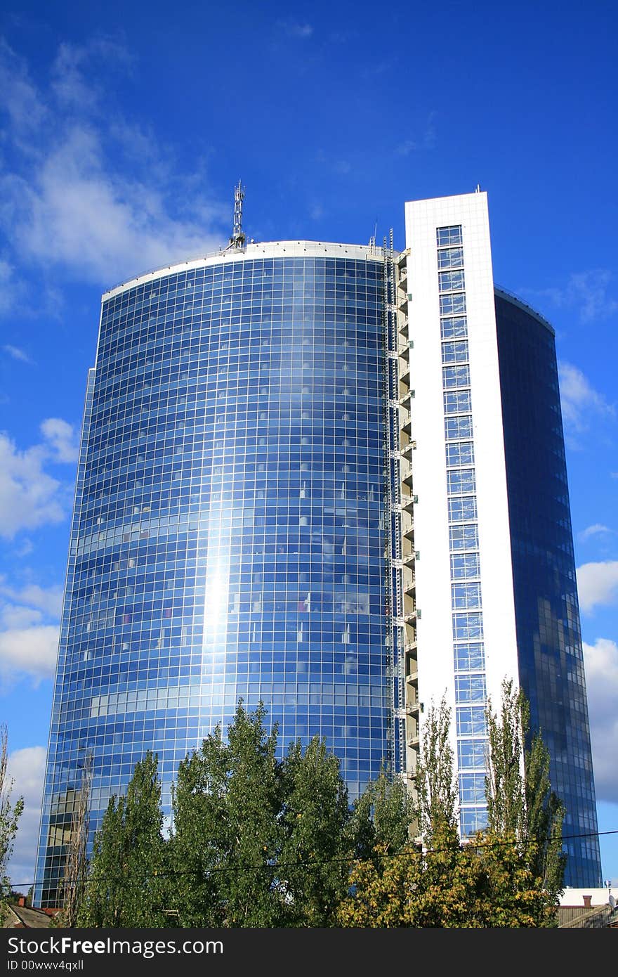 Business-center Parus in the downtown of Kyiv, Ukraine. Business-center Parus in the downtown of Kyiv, Ukraine