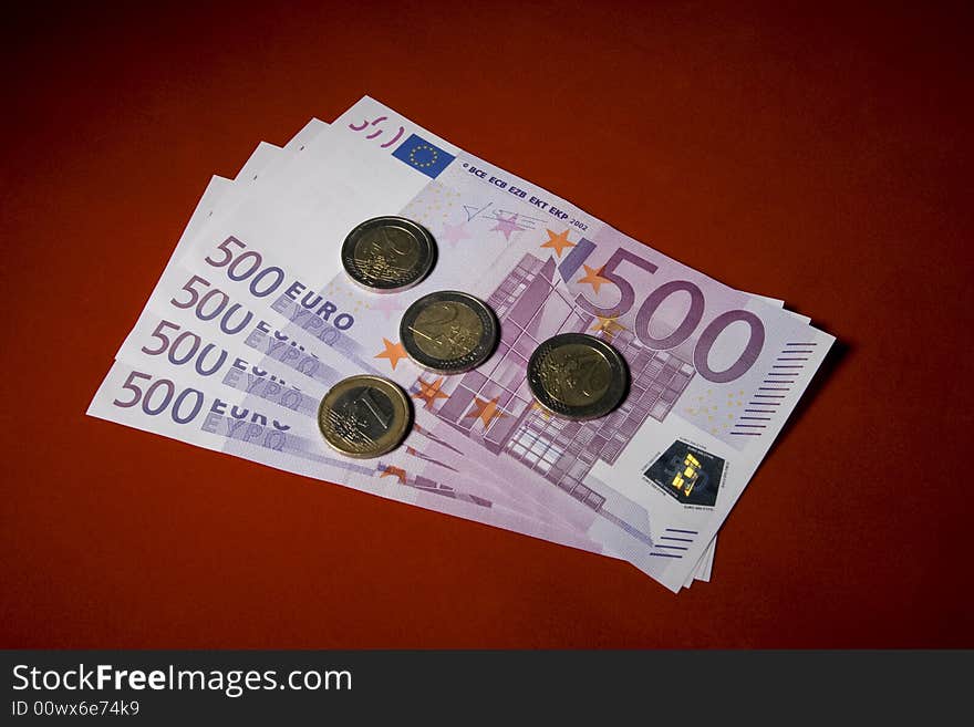 Money on red, two thousand seven euros