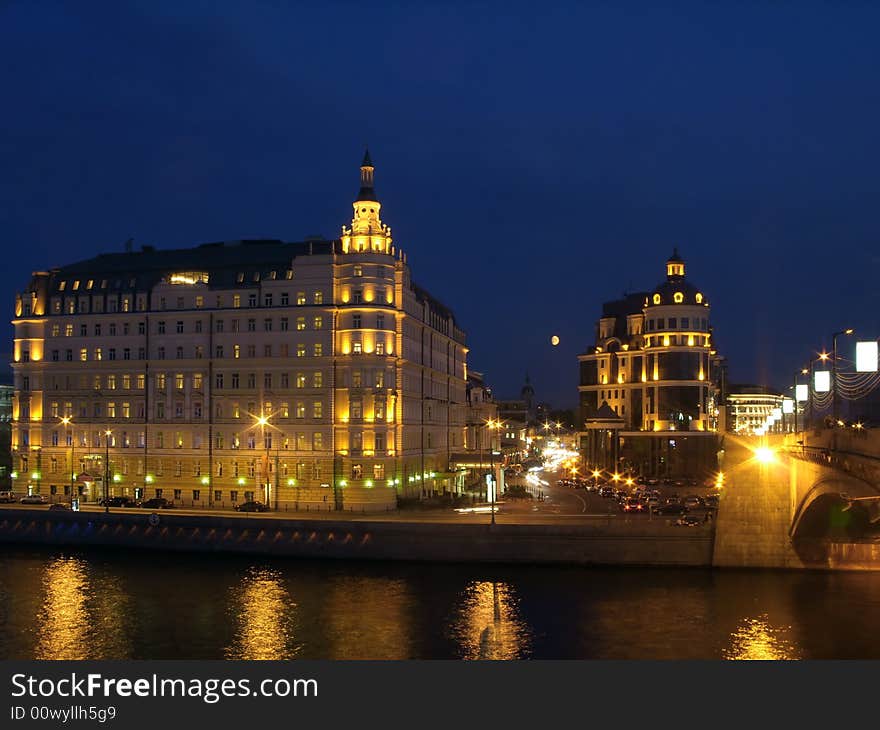 Quay Moskva River. A night scene