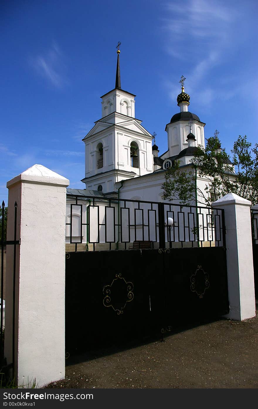 Church of Dimitrii Solunskii in Ruza
not far from Moscow. Church of Dimitrii Solunskii in Ruza
not far from Moscow