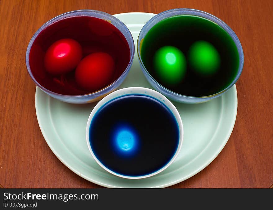 Coloring Eggs