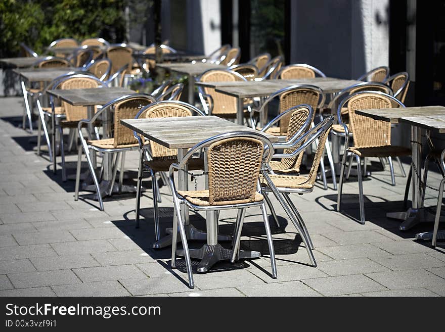 Empty Street Cafe