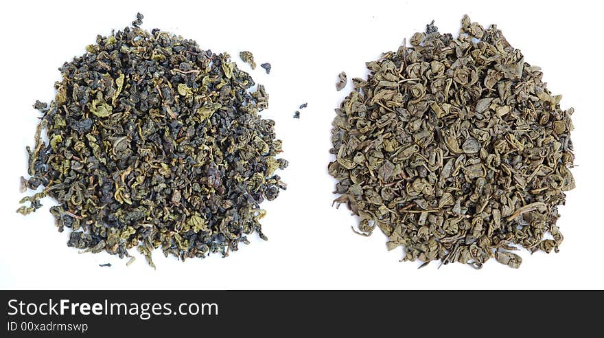 Aromatic green tea leaves